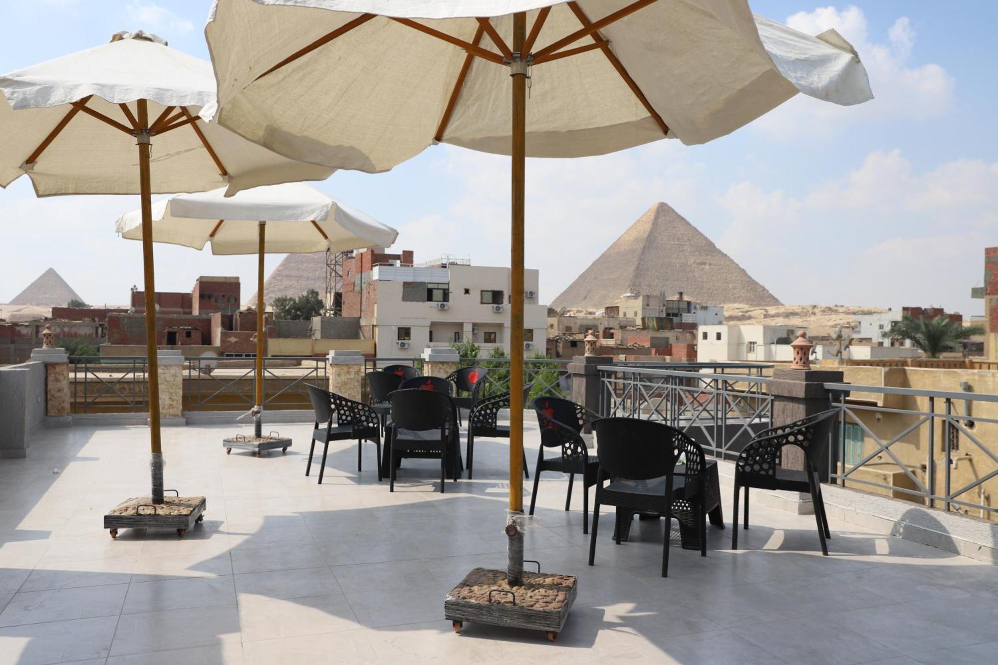 King Khufu Pyramids View Hotel Kafrat al Jabal Ngoại thất bức ảnh