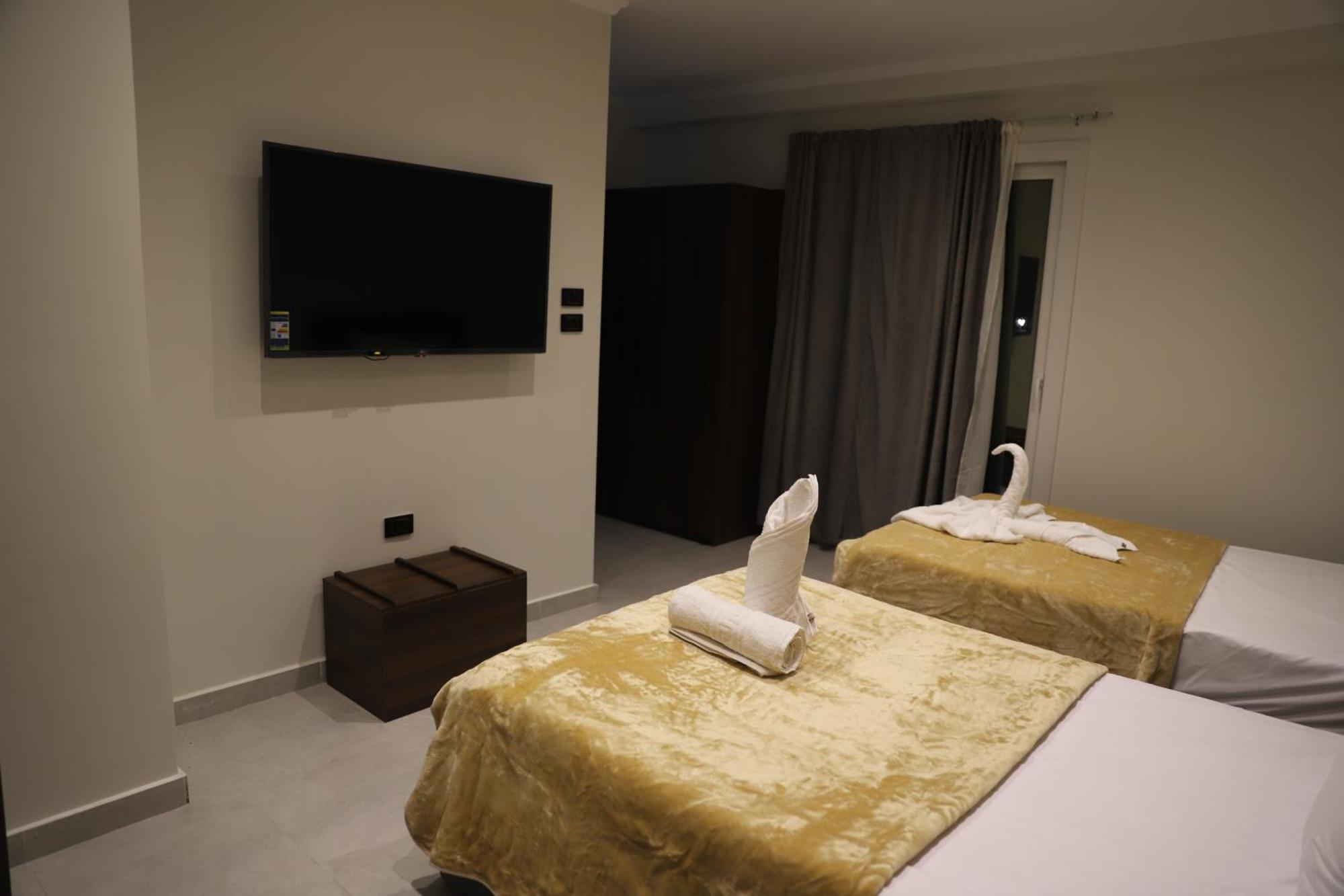 King Khufu Pyramids View Hotel Kafrat al Jabal Phòng bức ảnh